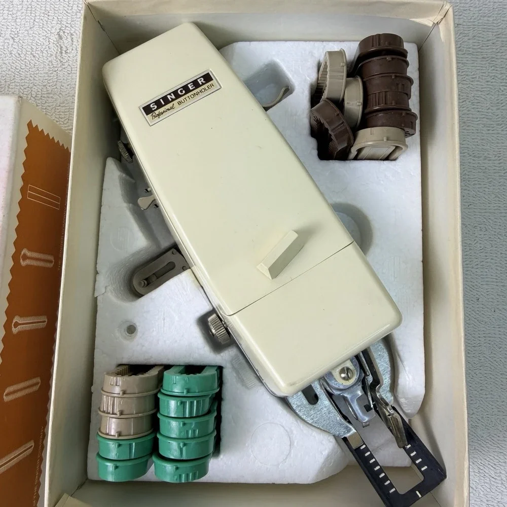 Singer Professional Buttonholer for Vertical Needle Zig Zag Machines V102878